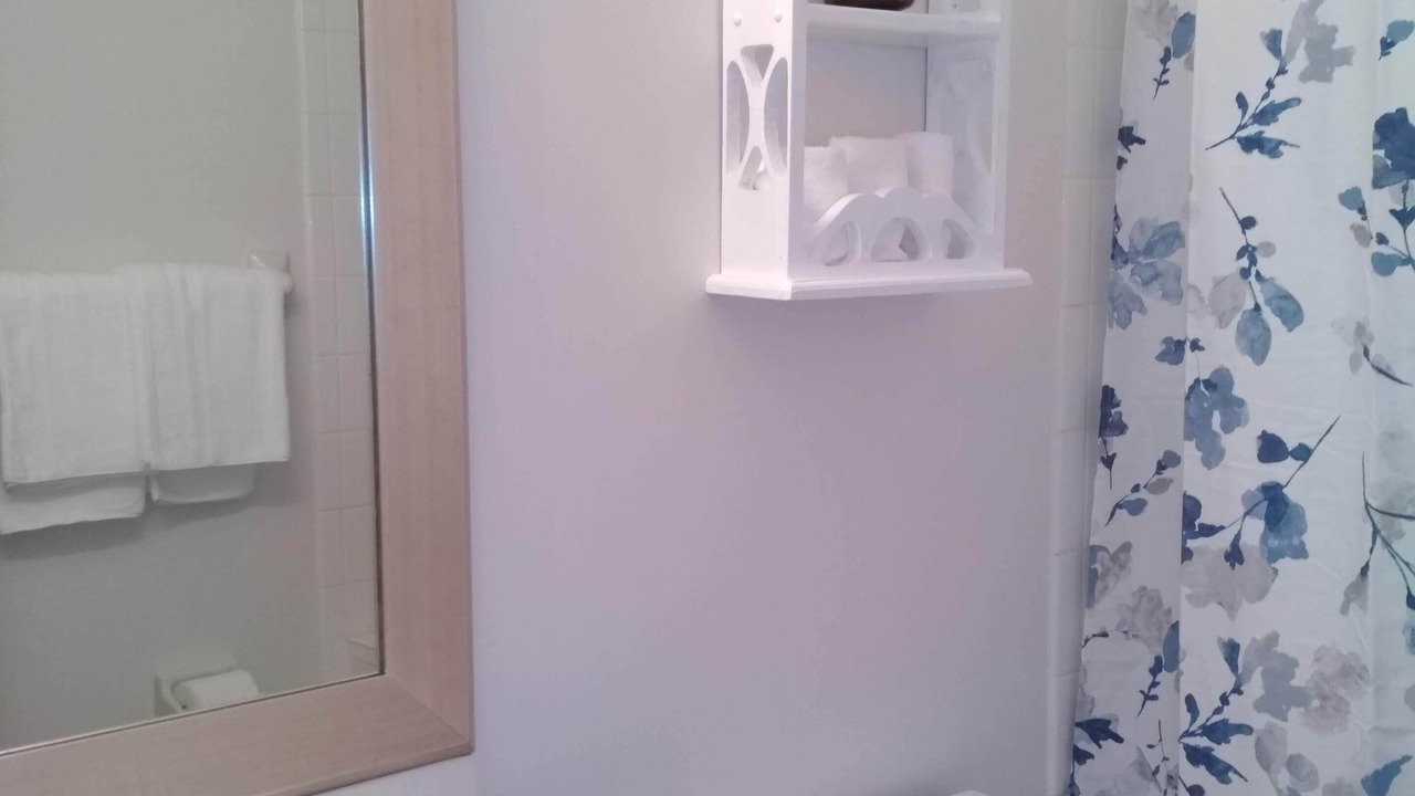 Photo of Bathroom in The Hammocks