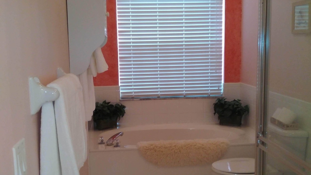 Photo of Bathroom in The Hammocks