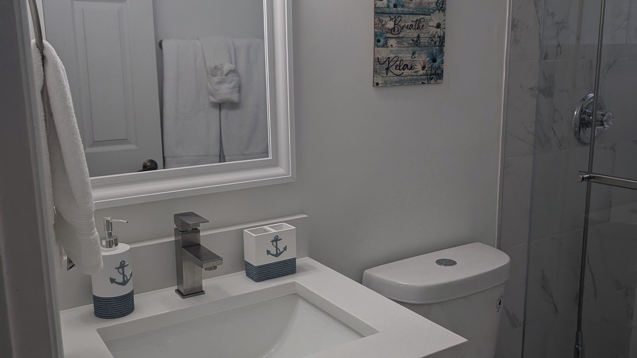 Photo of Bathroom in Crown Pointe