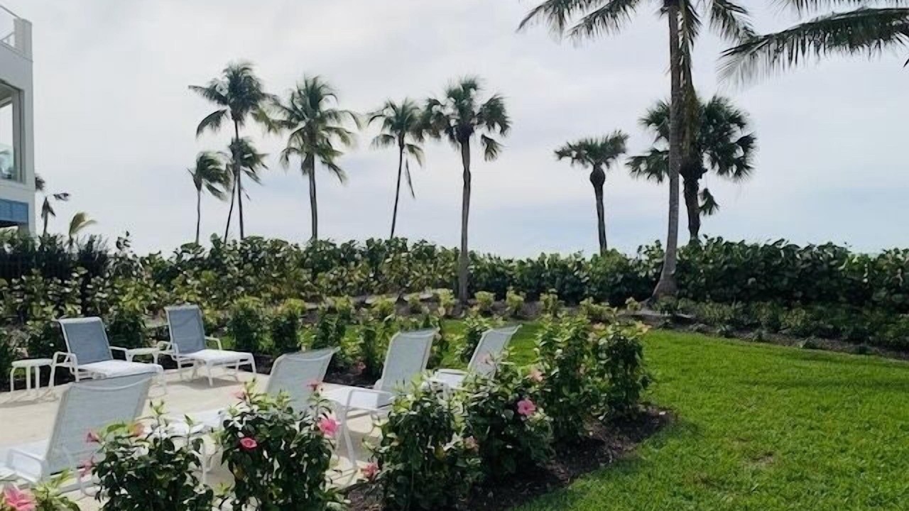 Photo of Outdoor in Vanderbilt Beach