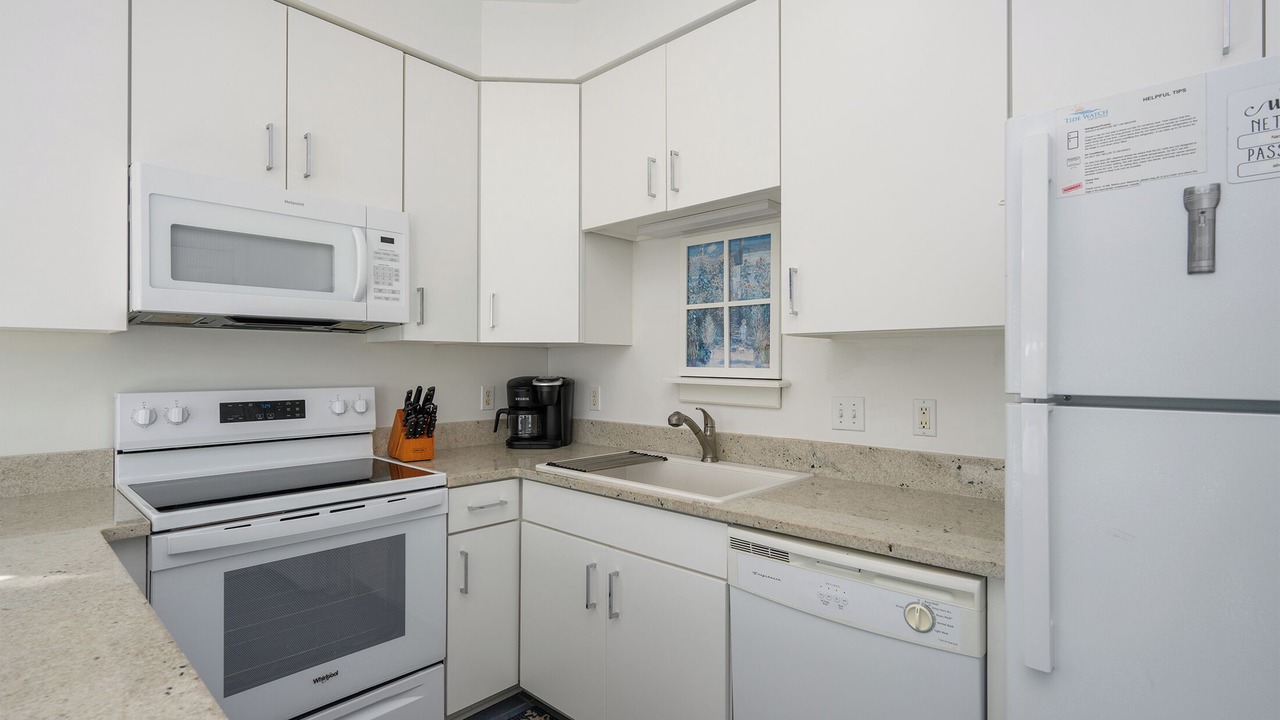 Photo of Kitchen in Oceanmarsh Subdivision
