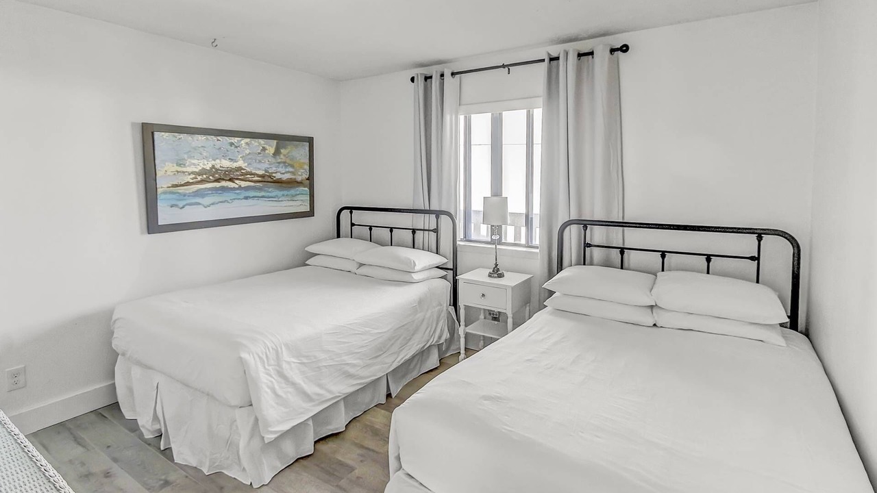 Photo of Bedroom in Seagrove Beach