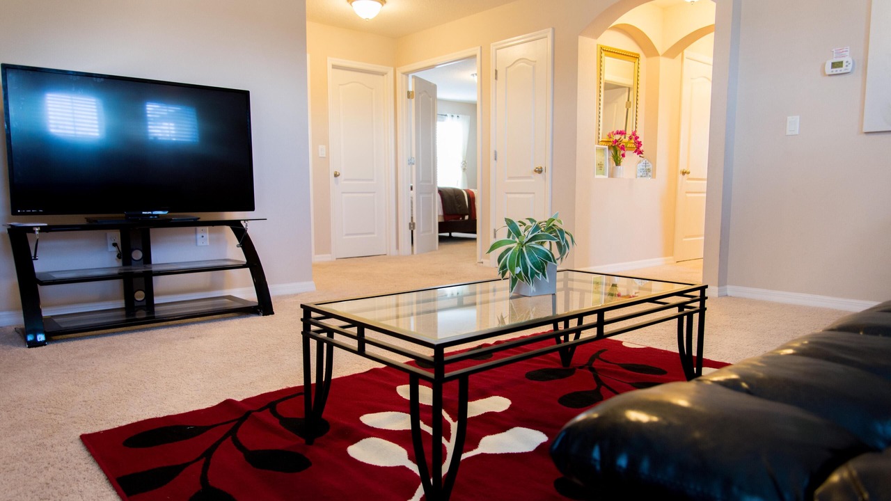 Photo of Livingroom in Trafalgar Village