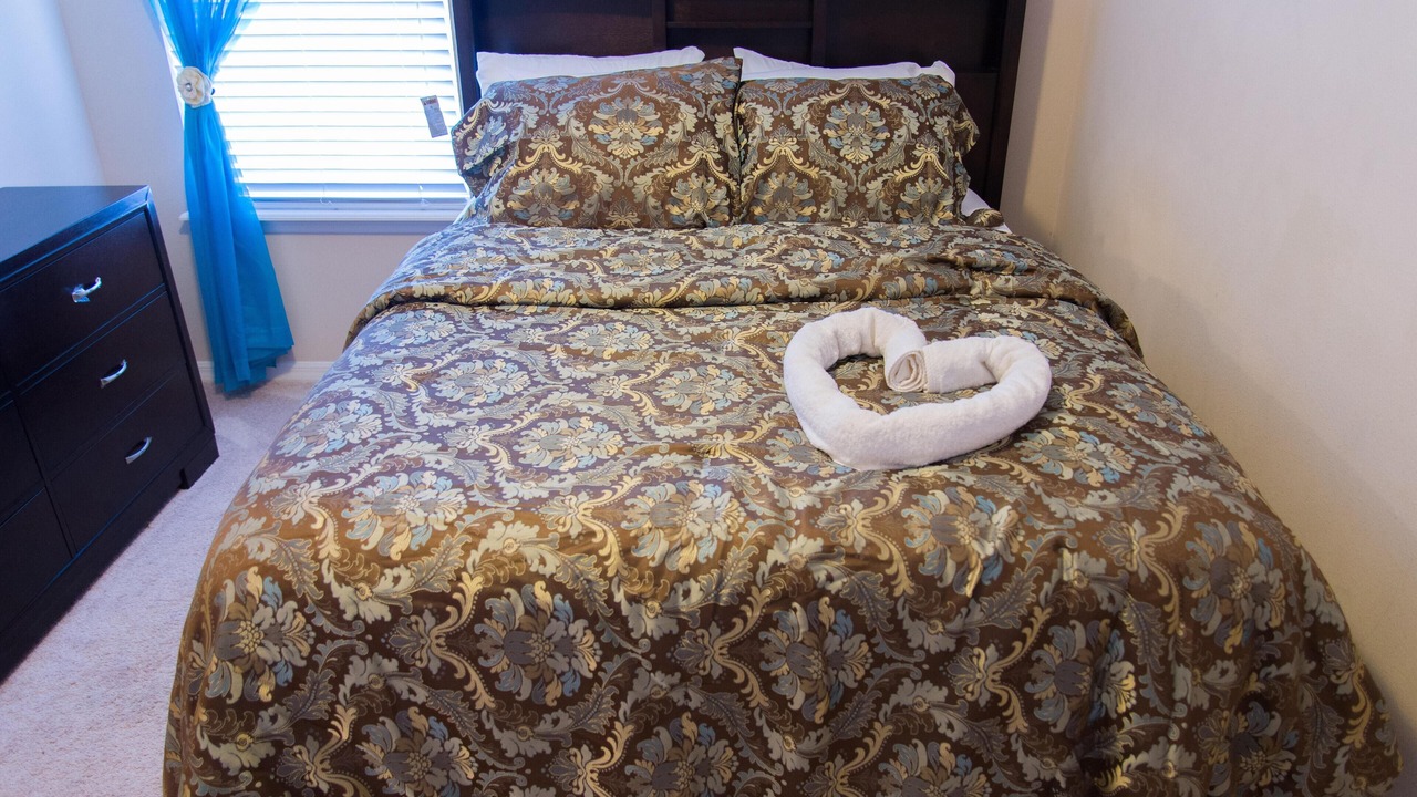 Photo of Bedroom in Trafalgar Village