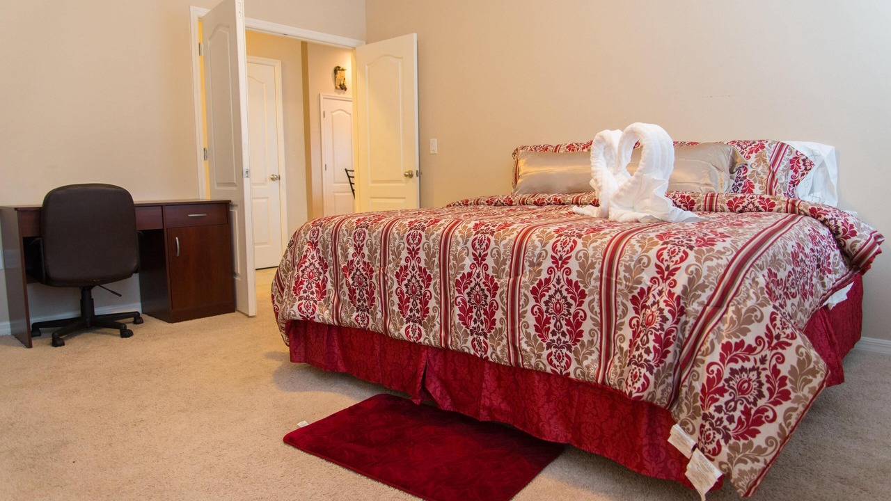 Photo of Bedroom in Trafalgar Village