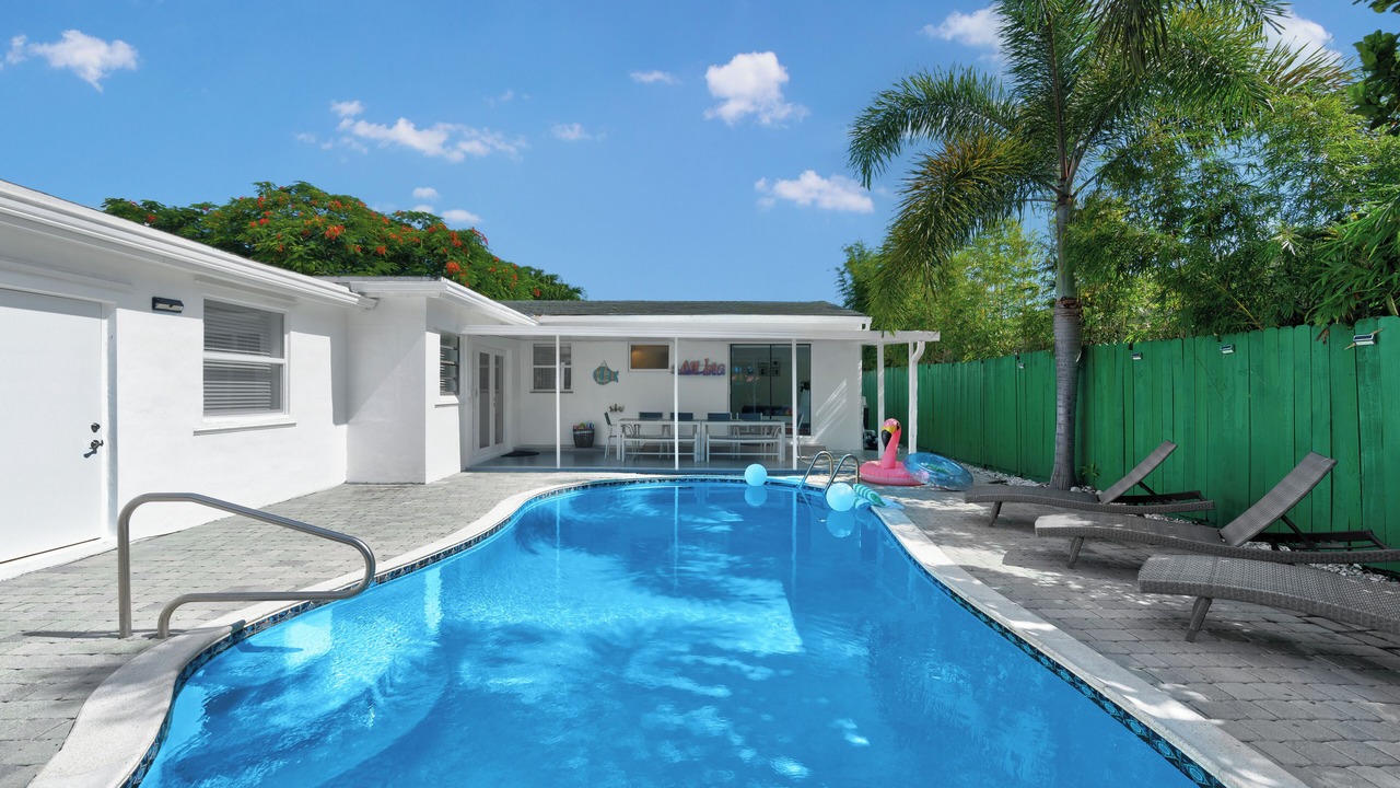 Photo of Outdoor in Royal Poinciana