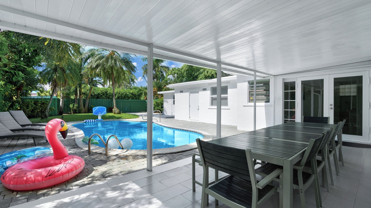 Photo of Outdoor in Royal Poinciana