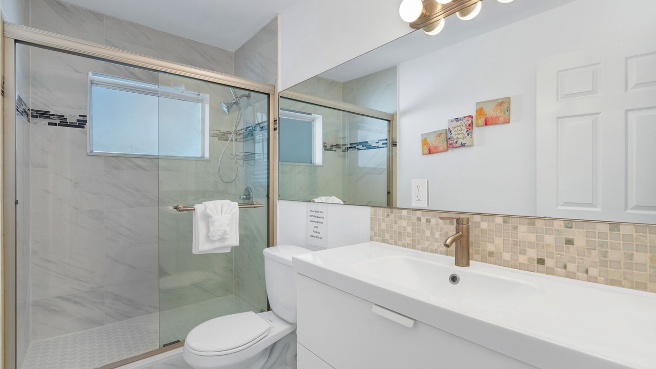 Photo of Bathroom in Royal Poinciana