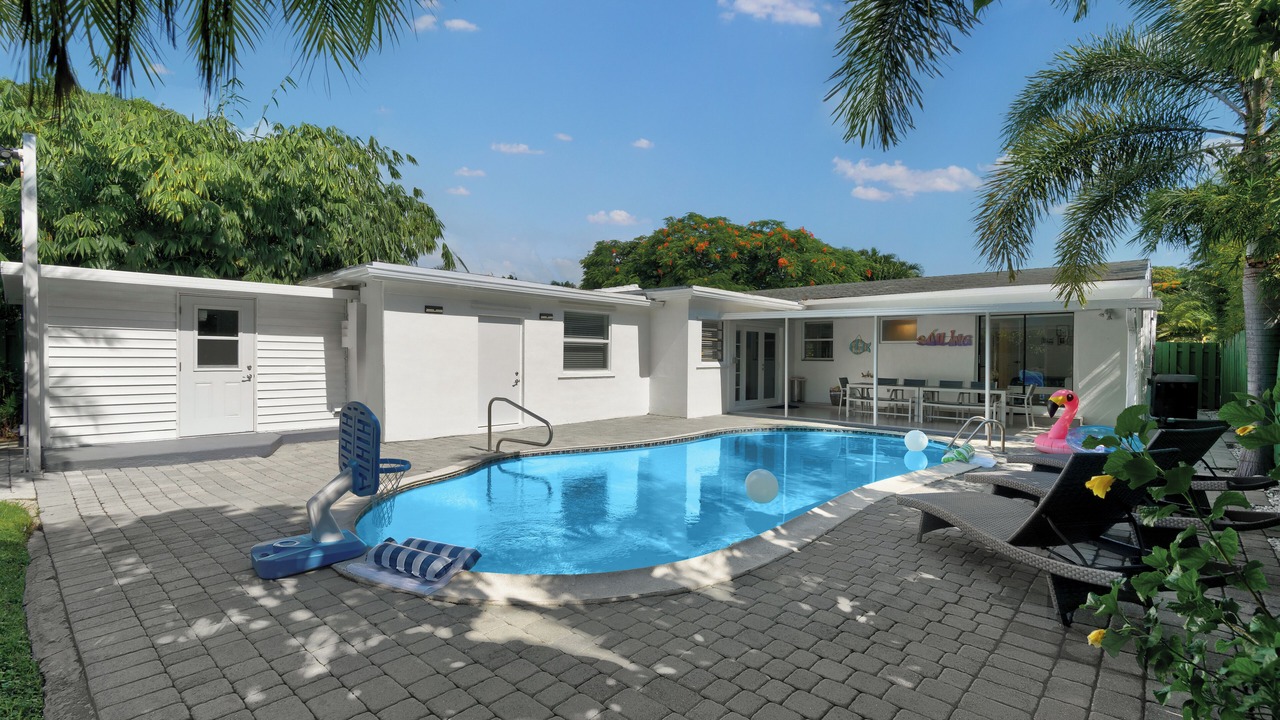 Photo of Outdoor in Royal Poinciana