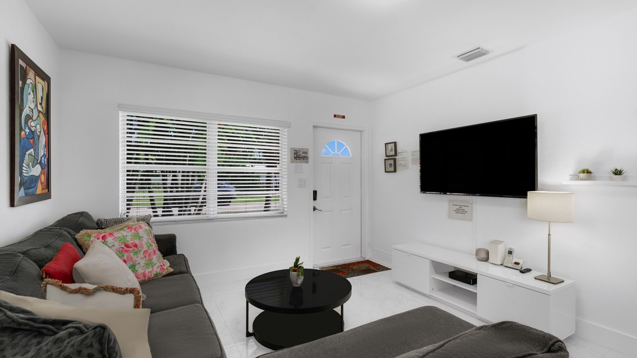 Photo of Livingroom in Royal Poinciana
