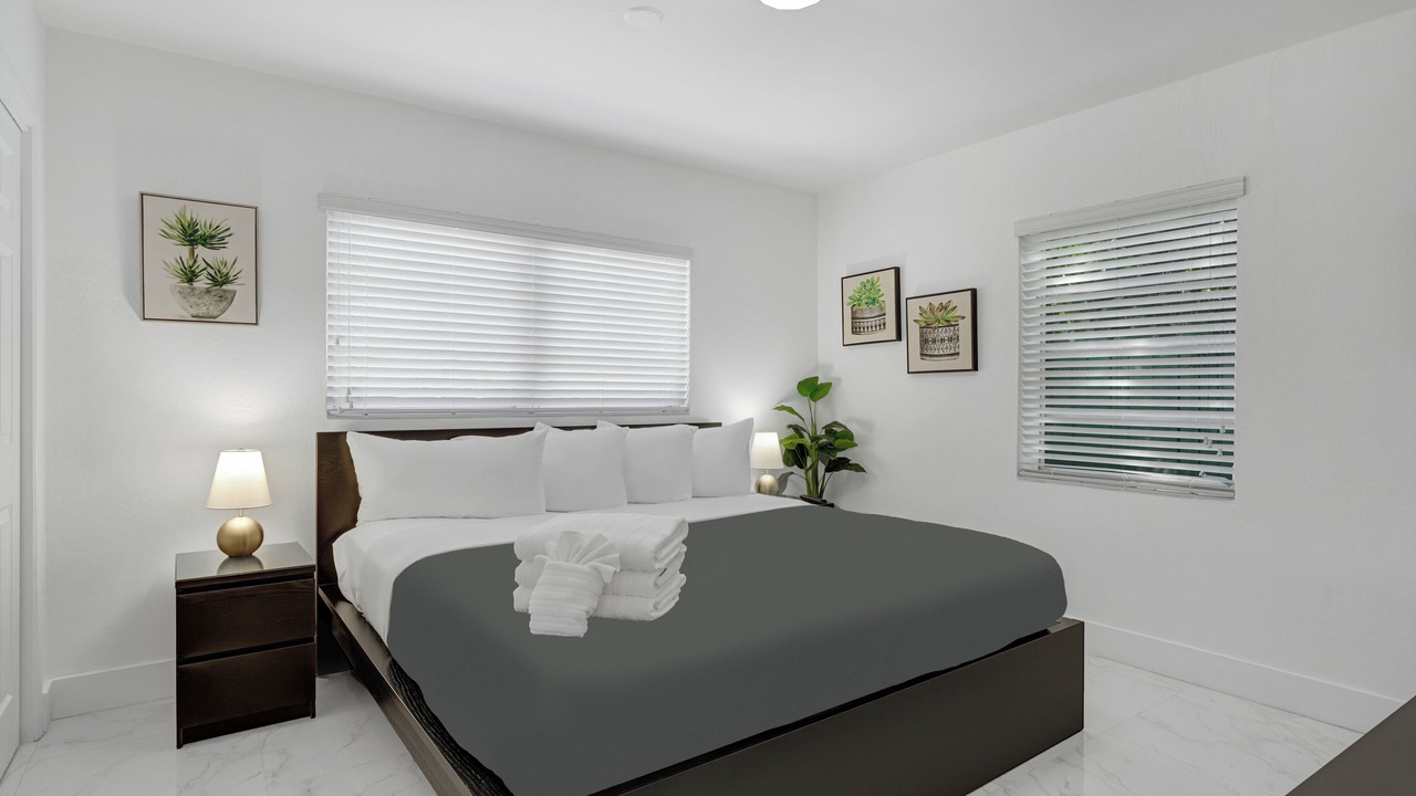 Photo of Bedroom in Royal Poinciana
