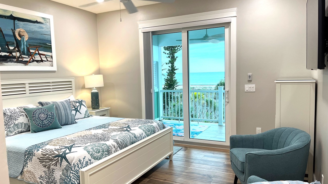 Photo of Bedroom in Mid Island