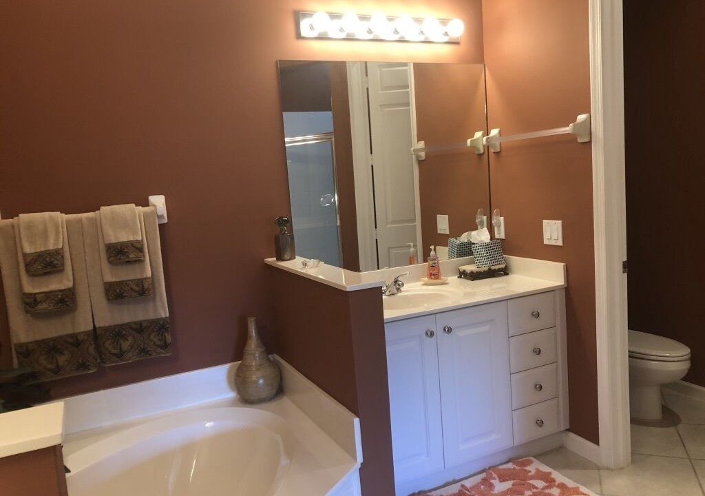 Photo of Bathroom in Naples