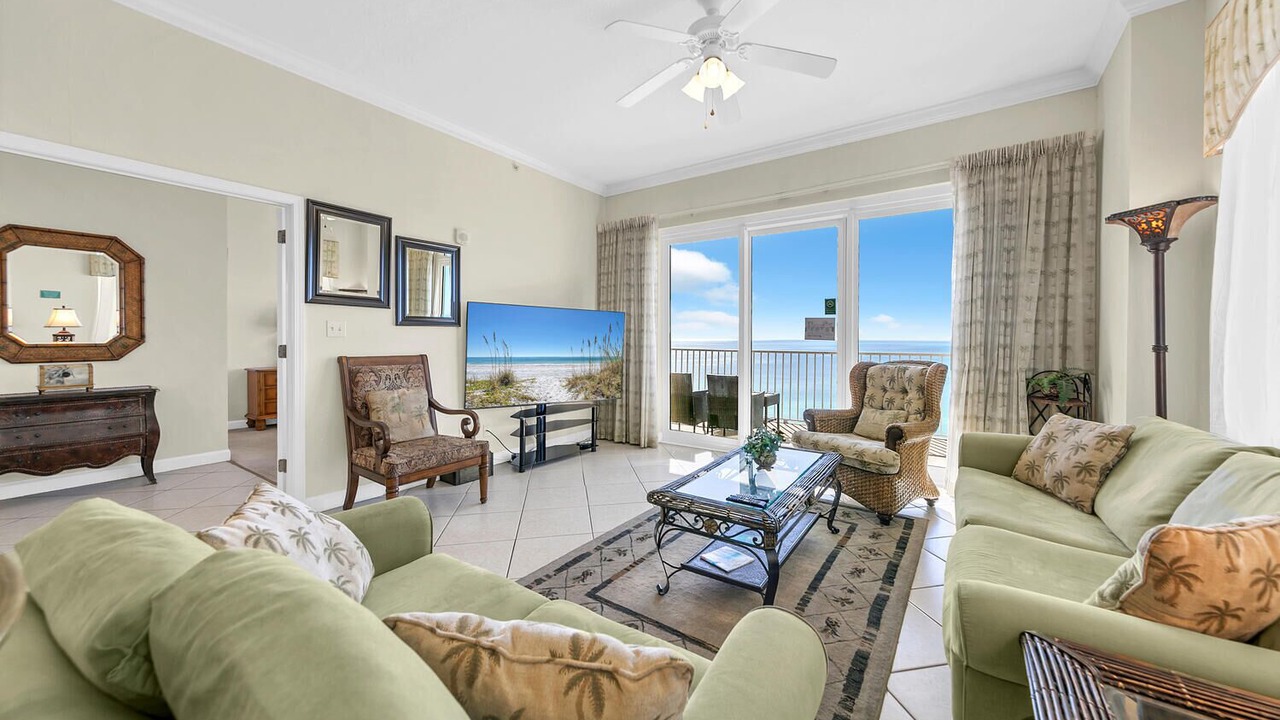 Photo of Livingroom in Long Beach