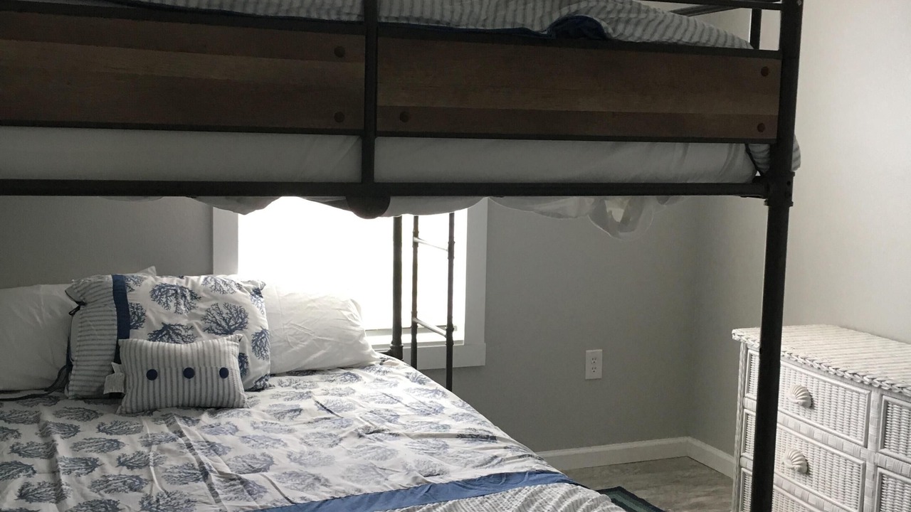 Photo of Bedroom in Mexico Beach
