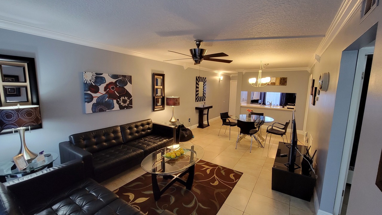 Photo of Livingroom in Ventura