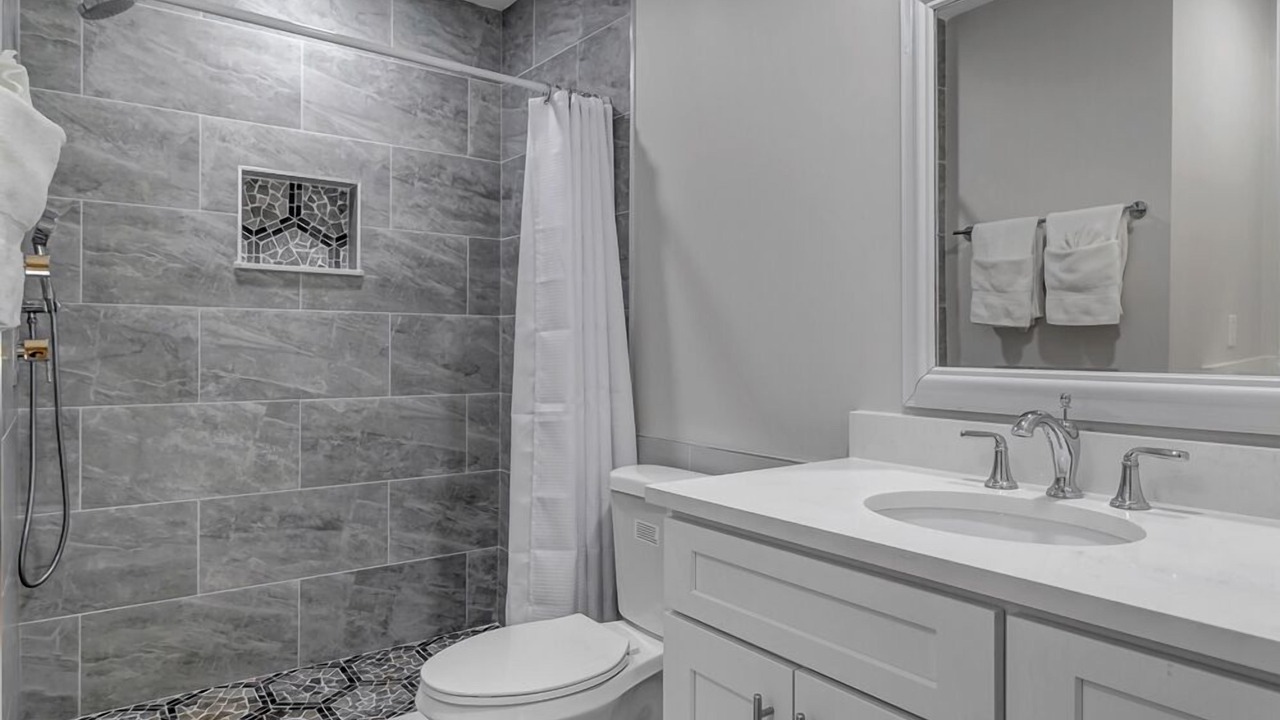 Photo of Bathroom in Sawgrass