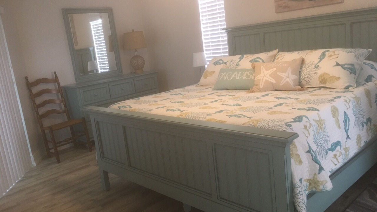 Photo of Bedroom in South Gulf Cove