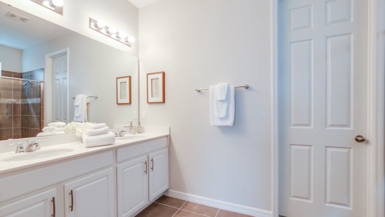 Photo of Bathroom in Indian Ridge