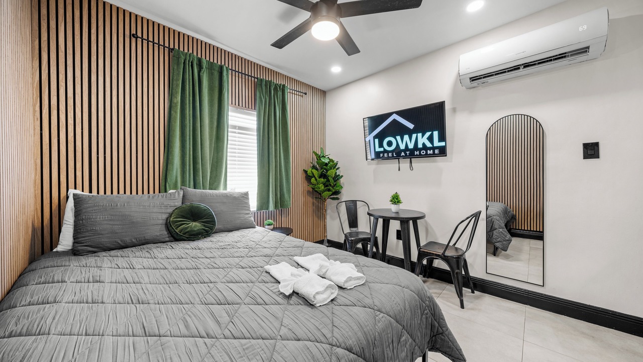 Photo of Bedroom in West Avenue