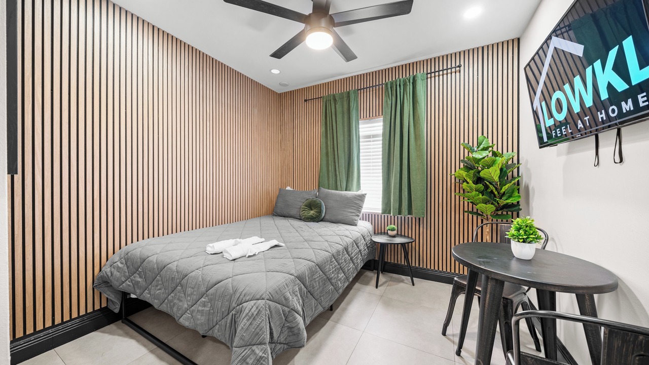 Photo of Bedroom in West Avenue