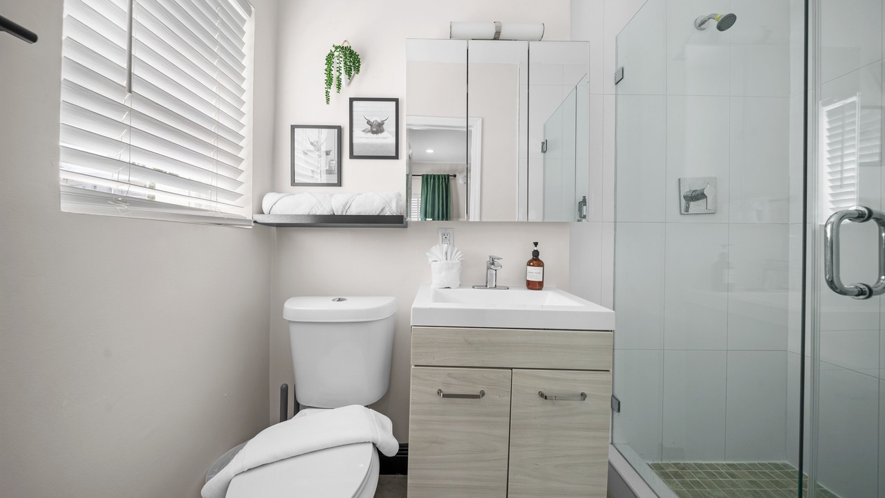 Photo of Bathroom in West Avenue