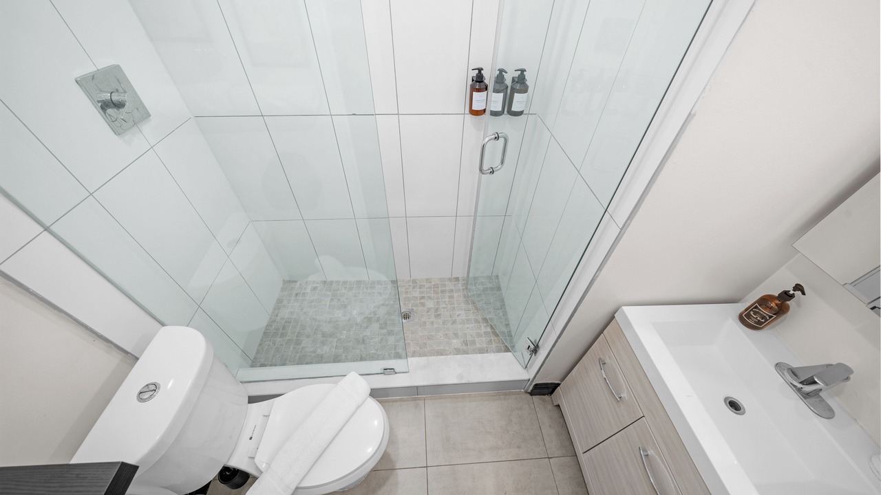 Photo of Bathroom in West Avenue
