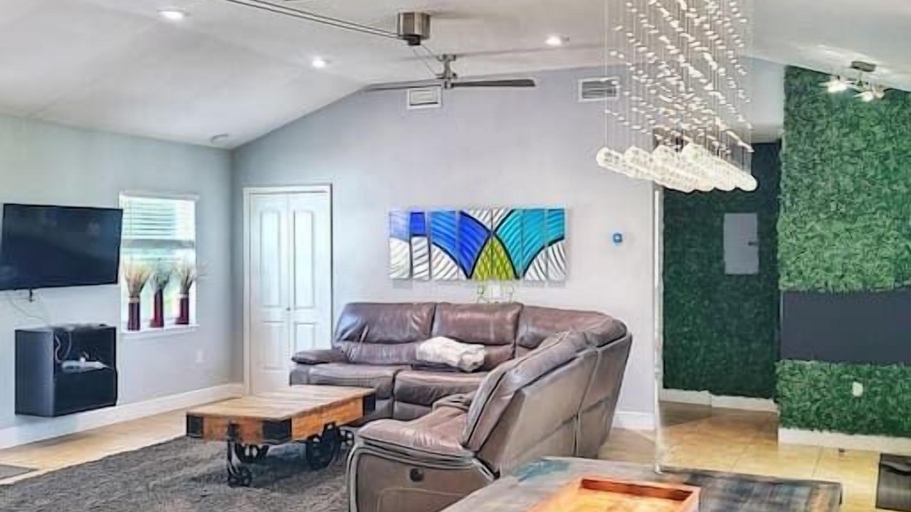 Photo of Livingroom in College Park