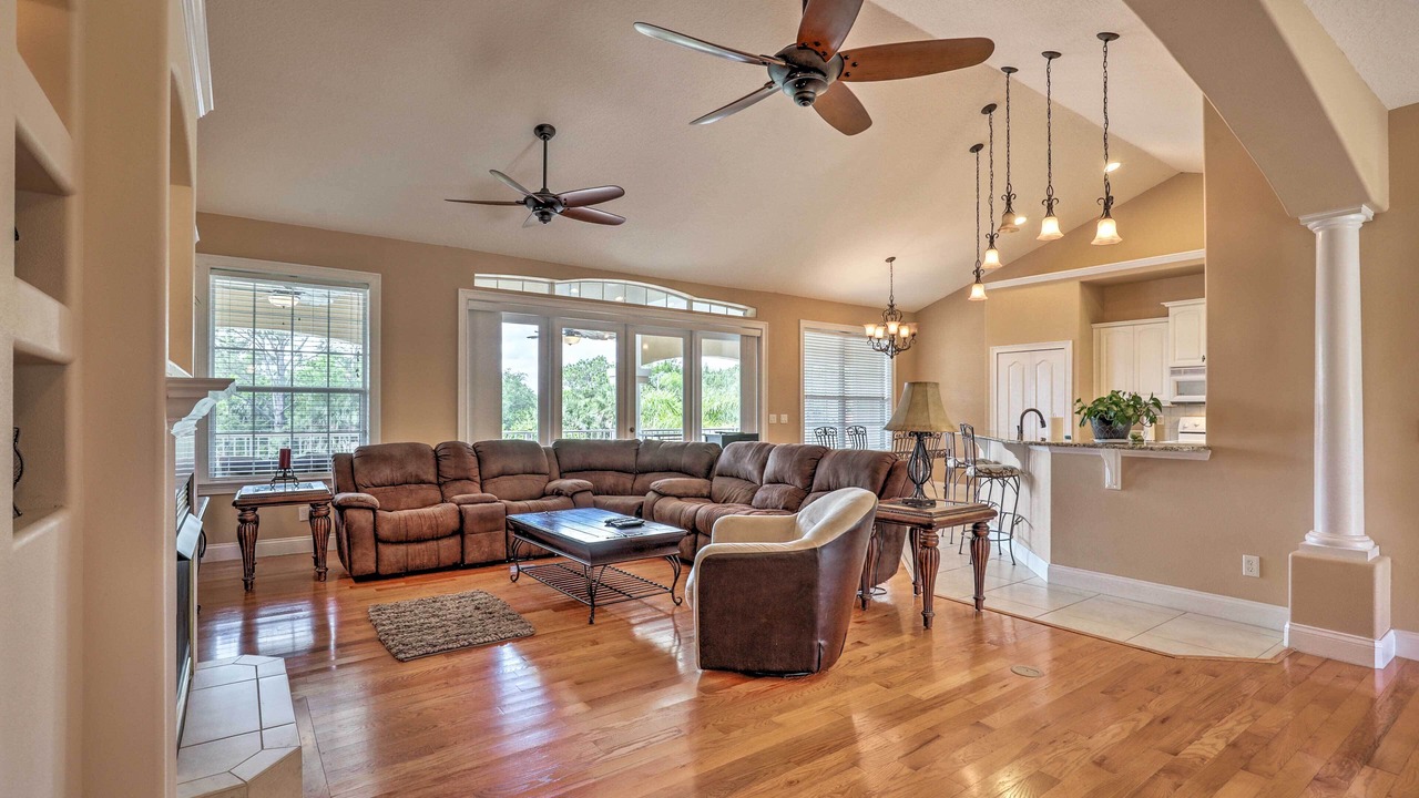 Photo of Livingroom in Palm Harbor