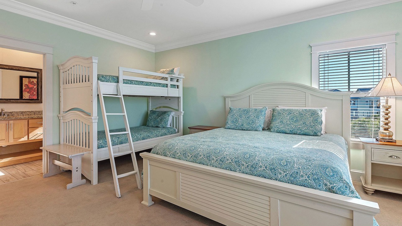 Photo of Bedroom in Orange Beach