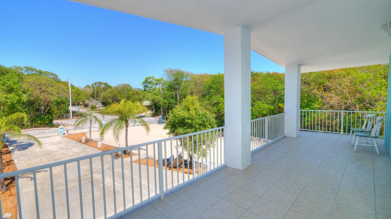 Photo of Patio Balcony in Anglers Park