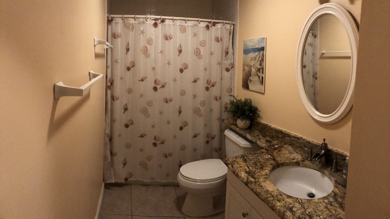 Photo of Bathroom in Cudjoe Gardens