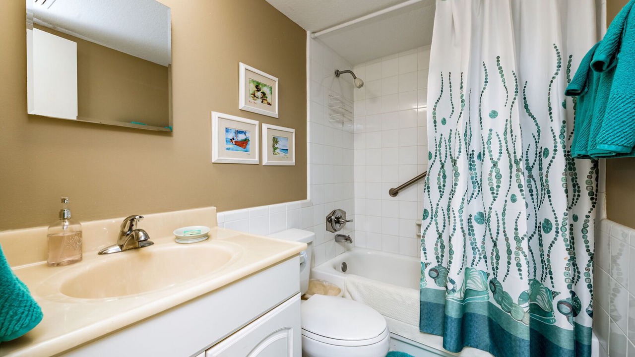 Photo of Bathroom in Boardwalk