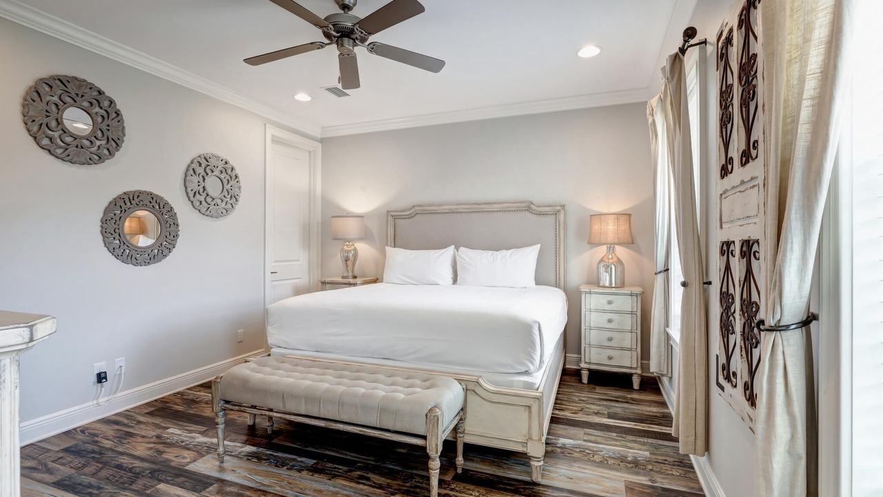 Photo of Bedroom in Villa Lago