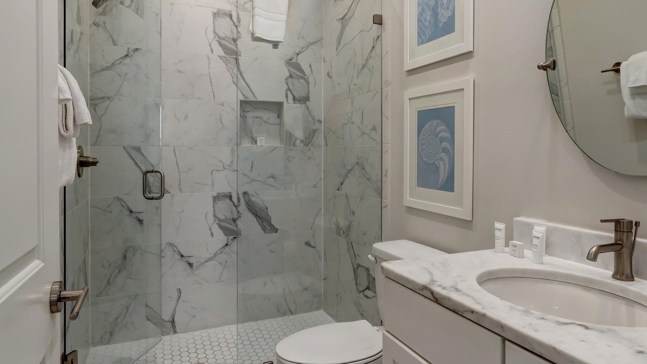 Photo of Bathroom in Villa Lago