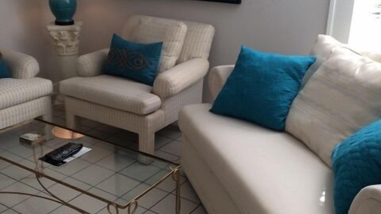 Photo of Livingroom in Governor's Walk