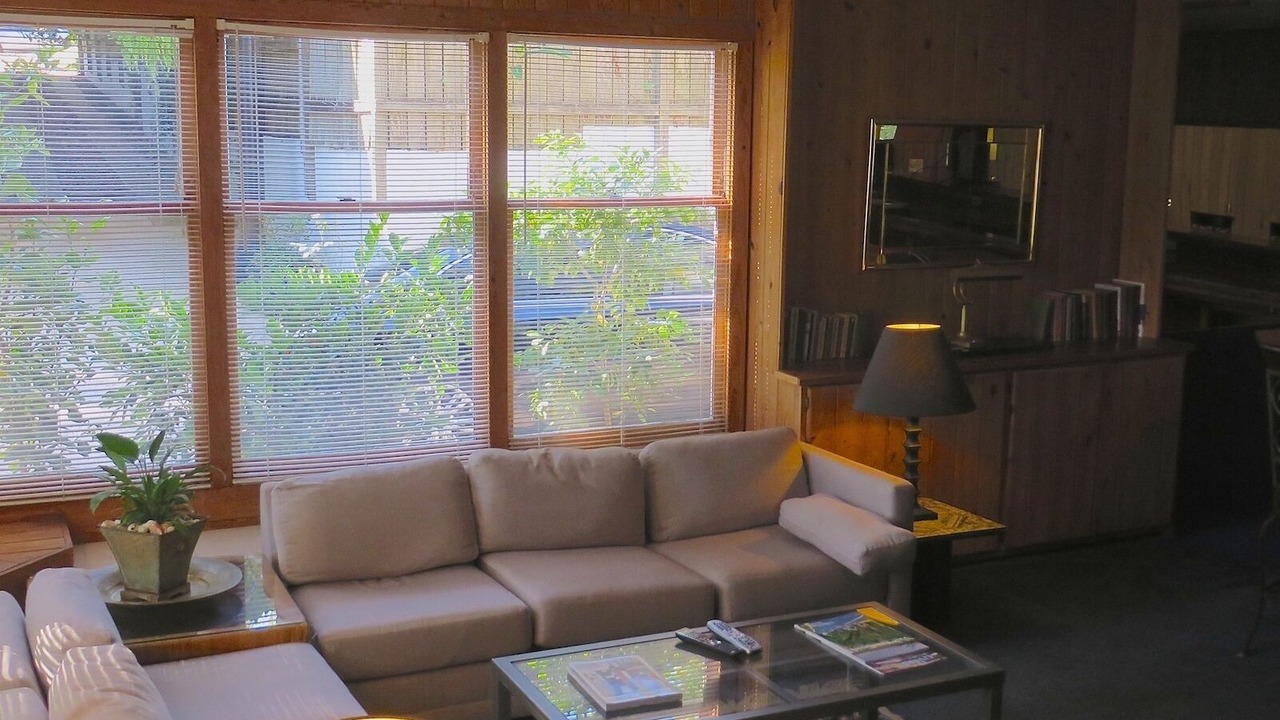 Photo of Livingroom in Governor's Walk