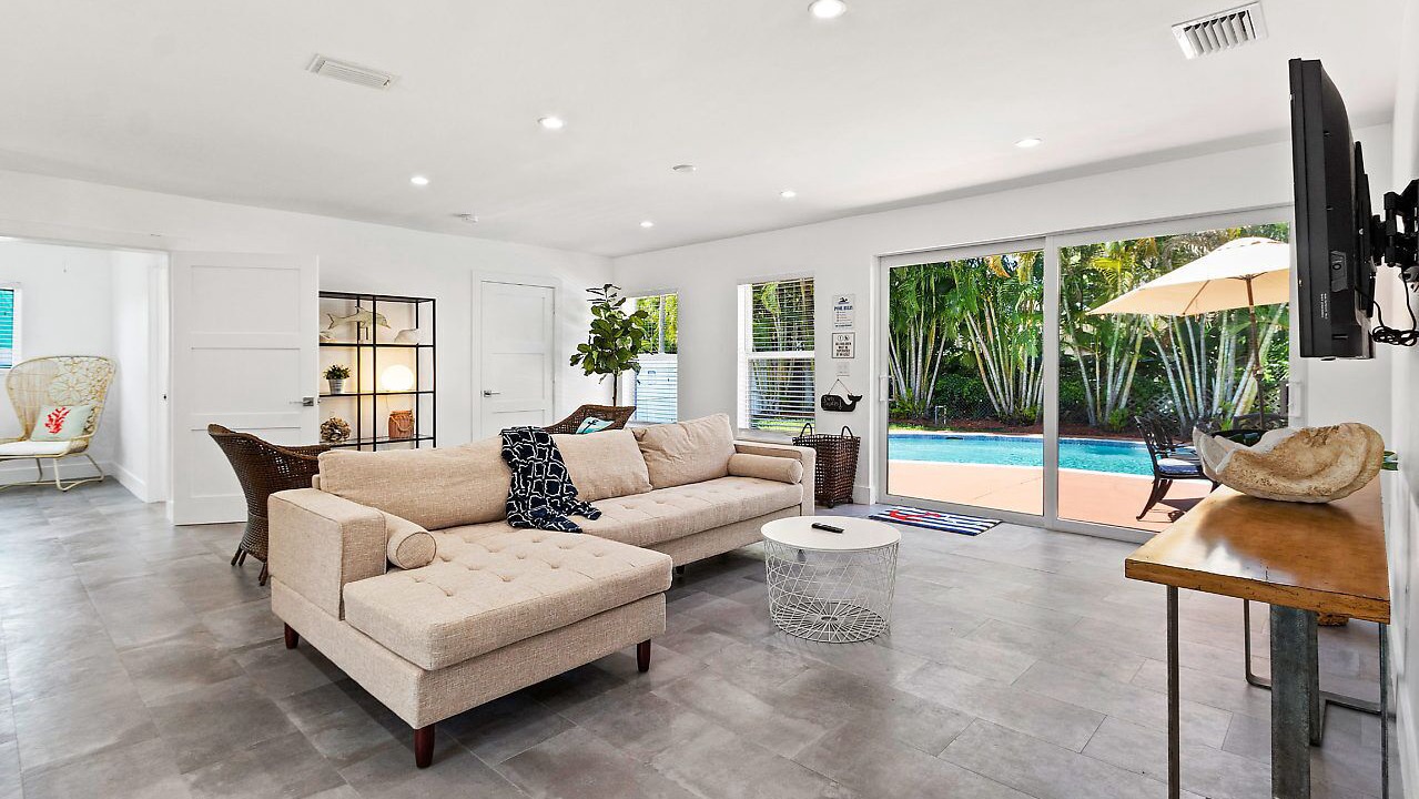 Photo of Livingroom in Singer Island
