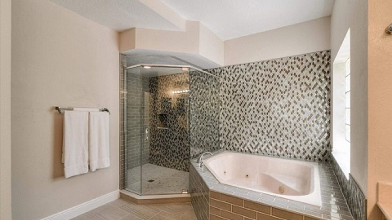 Photo of Bathroom in Winter Springs