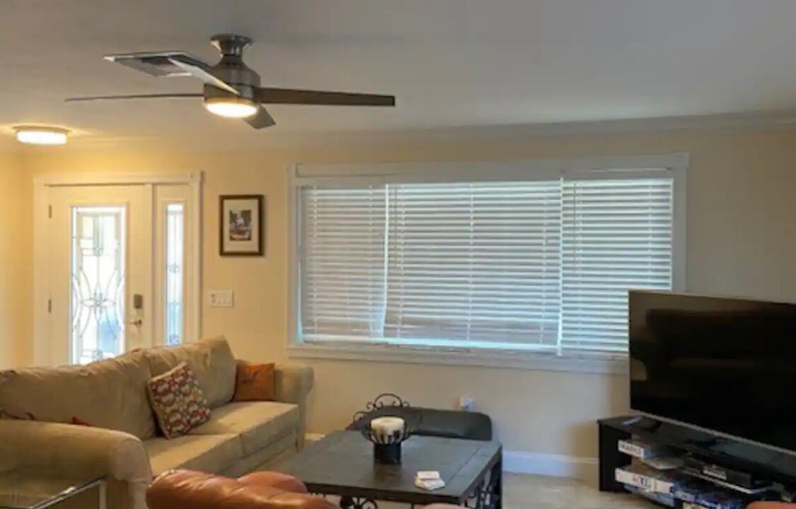 Photo of Livingroom in Connors