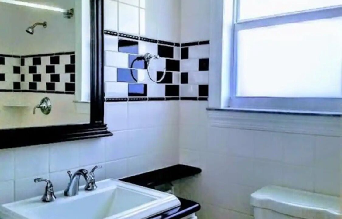 Photo of Bathroom in Connors