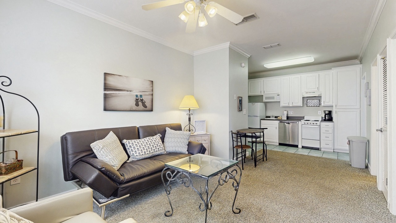 Photo of Livingroom in Dauphin Island