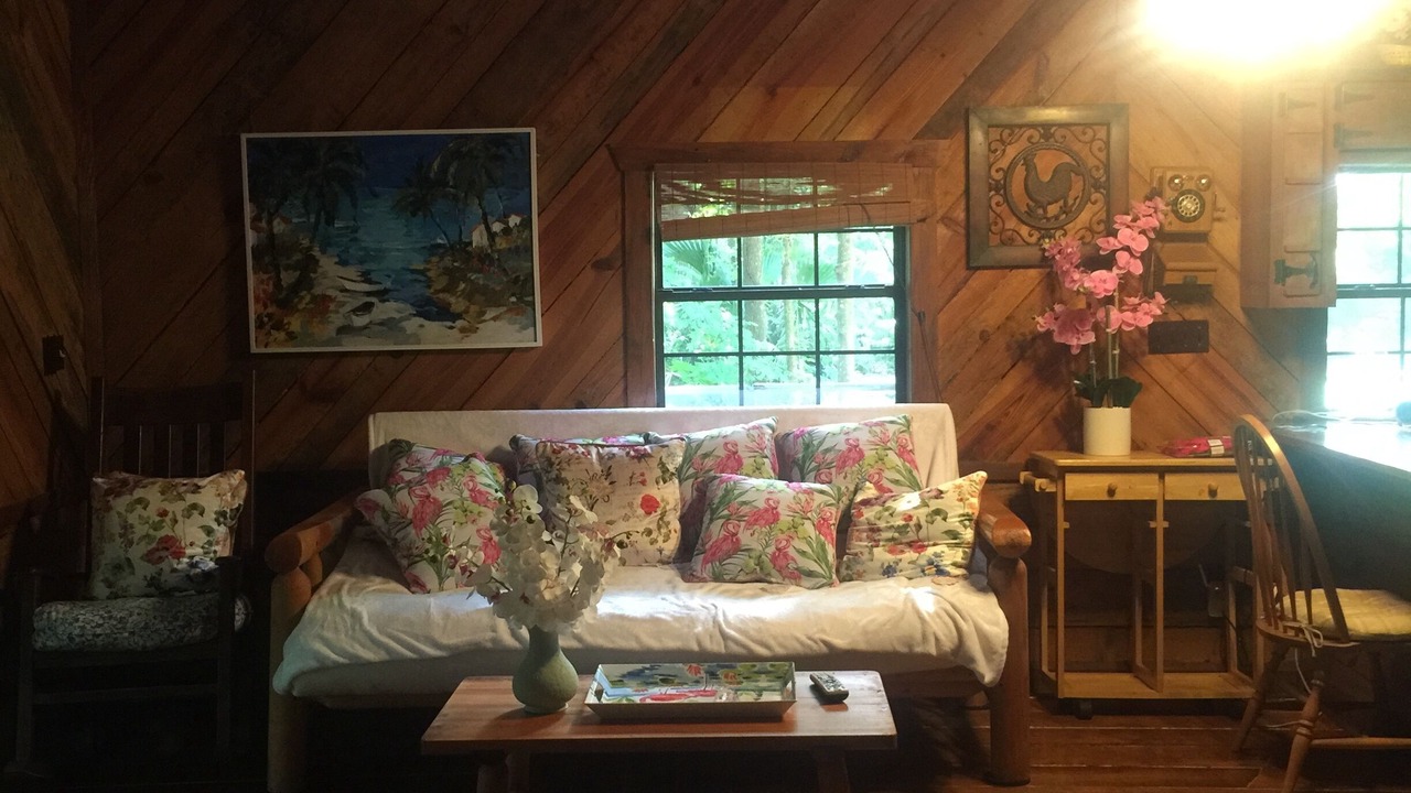 Photo of Livingroom in Reddick
