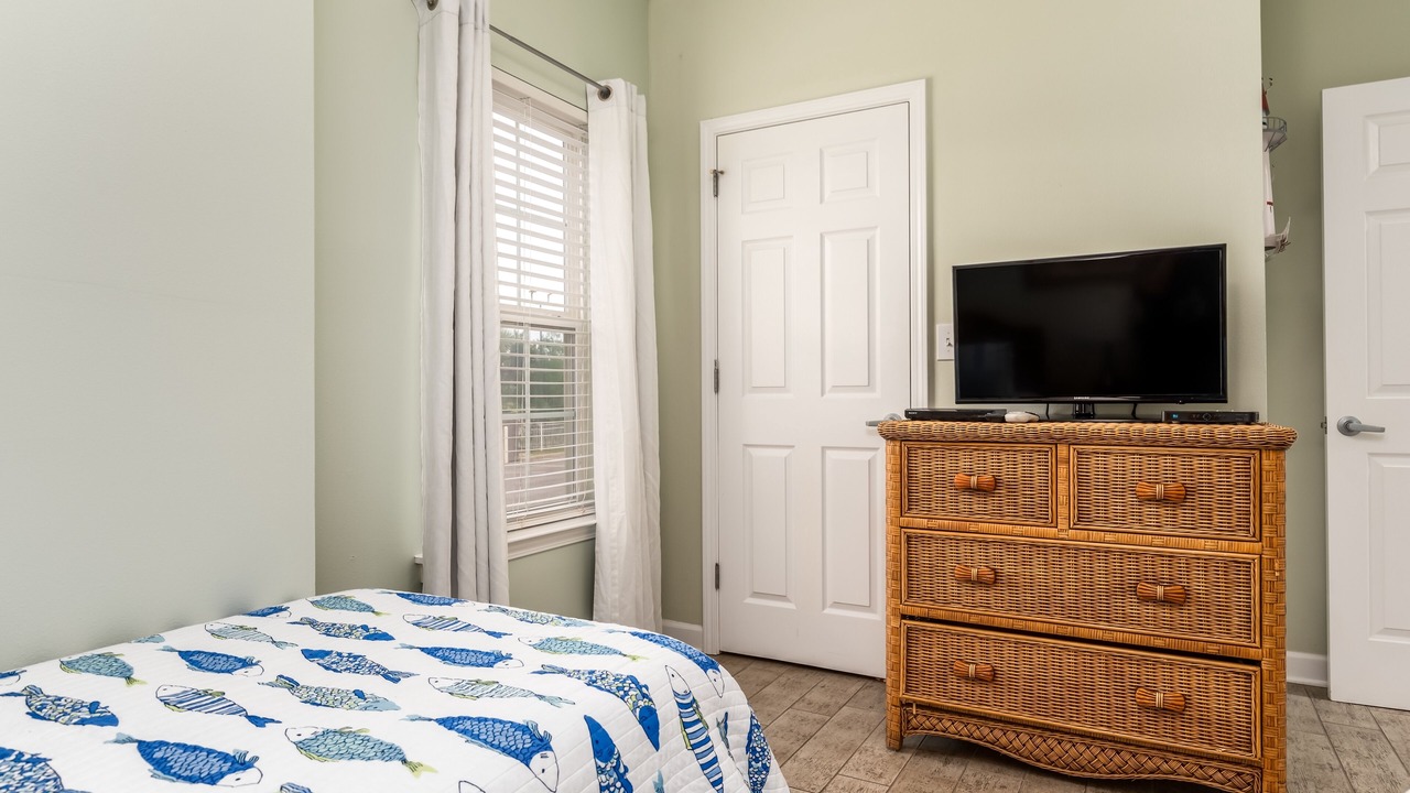 Photo of Bedroom in Dauphin Island