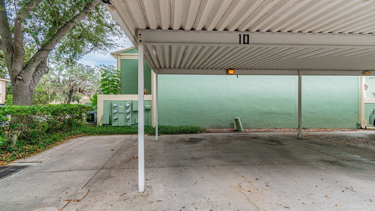 Photo of Outdoor in Courier City - Oscawana