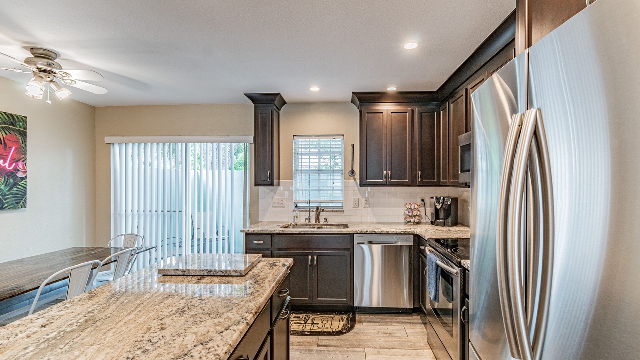 Photo of Kitchen in Courier City - Oscawana
