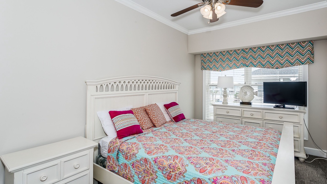 Photo of Bedroom in White Sands