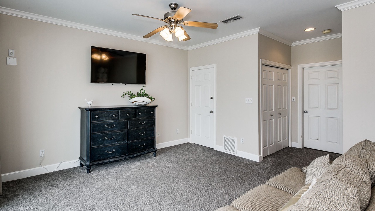 Photo of Livingroom in White Sands