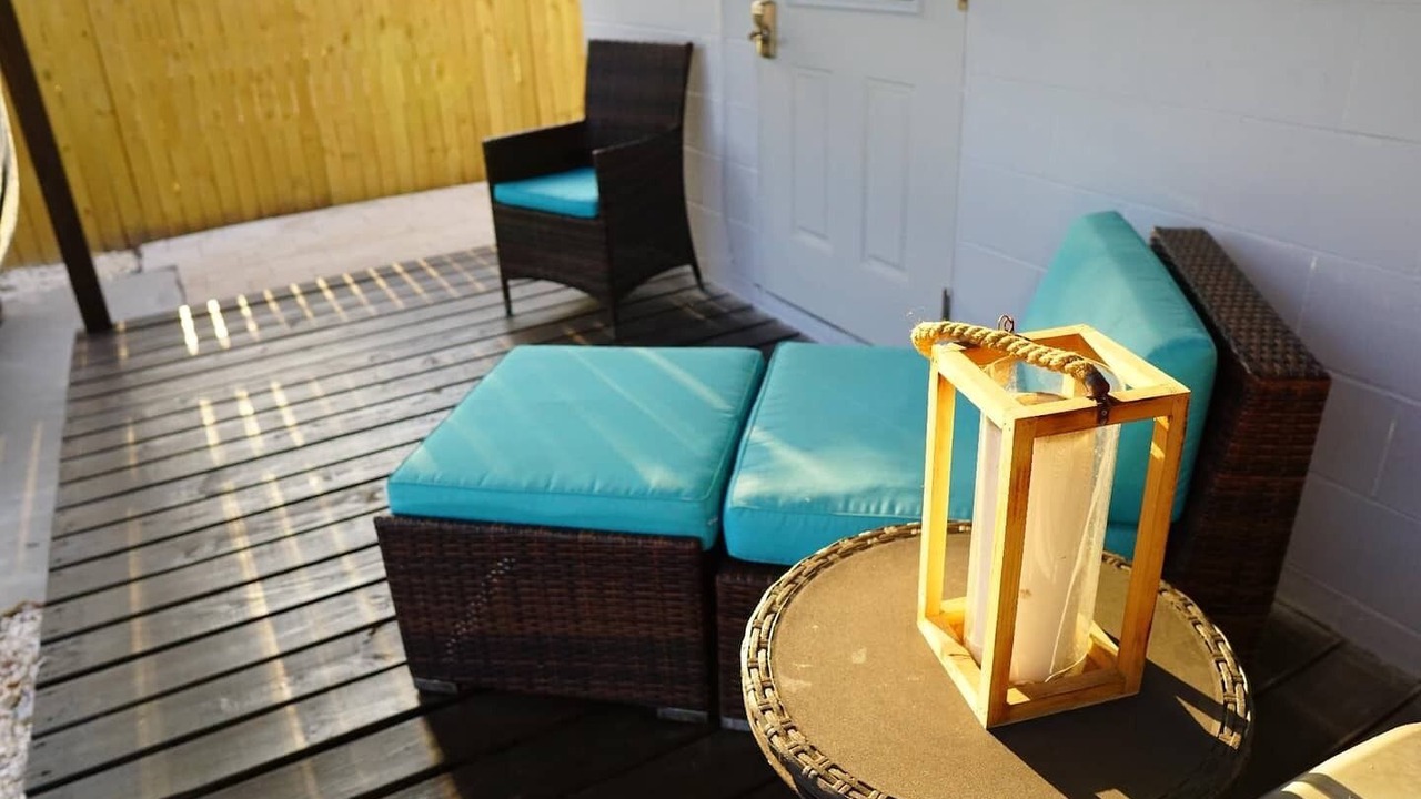 Photo of Patio Balcony in Carver City - Lincoln Gardens