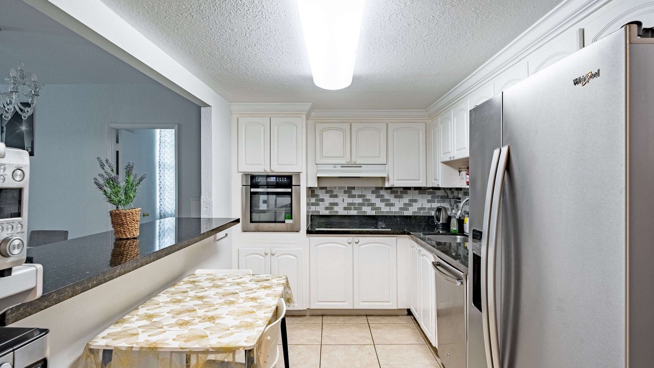 Photo of Kitchen in Golden Beach